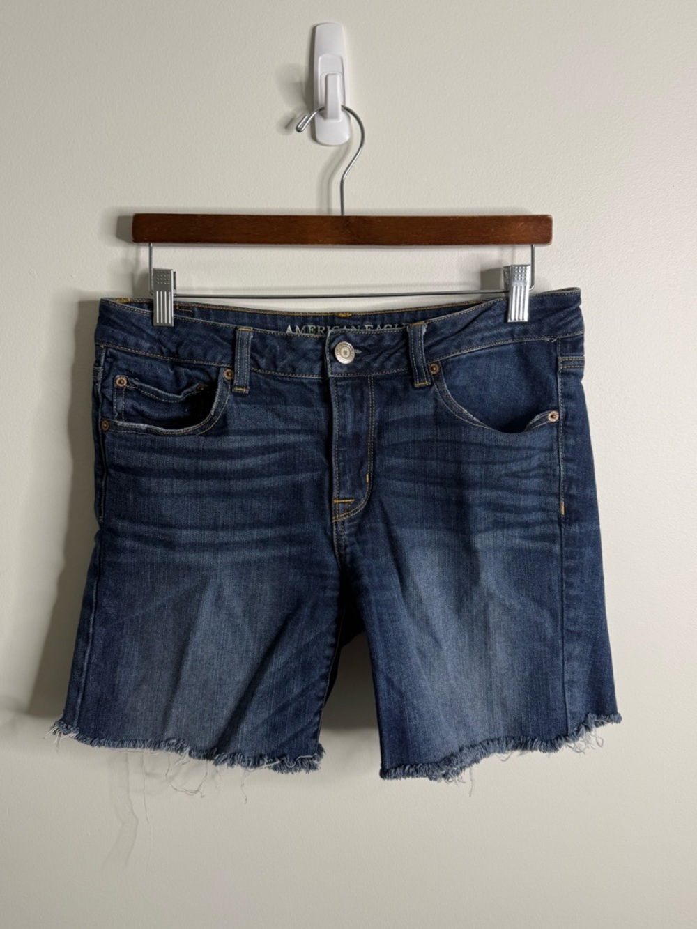 American Eagle Skinny Bermuda Jean Shorts size 12
